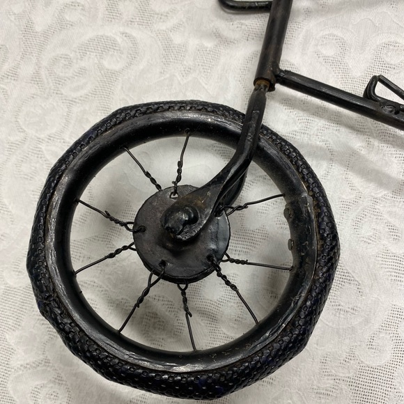 Vintage 14”x7.5” Bicycle decorative sculpture - Picture 6 of 8